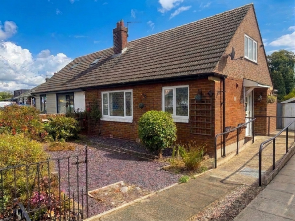 2 bed Semi-Detached Bungalow for sale in huddersfield