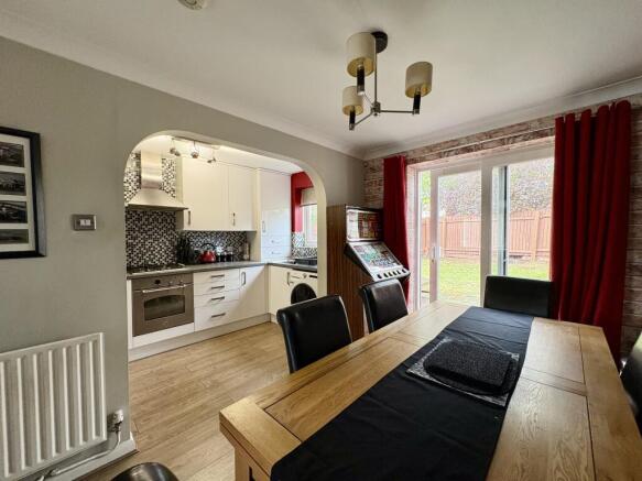 Longford Avenue, Little Billing, Northampton  photo 3