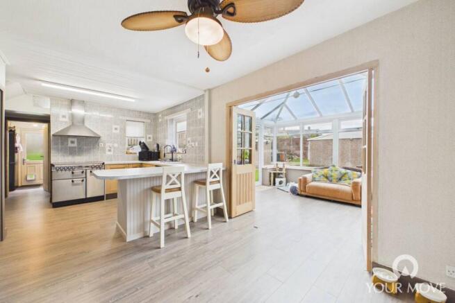 Kitchen/Dining Room