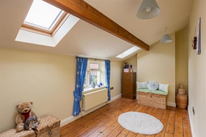 The Willows-Bedroom 3.jpg