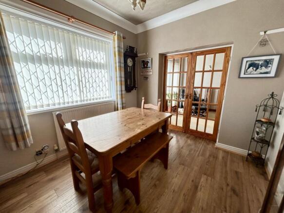 2 bed Detached Bungalow for sale Image 7