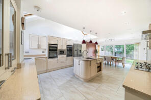 26, Raydean Road, Barnet EN5 1AN