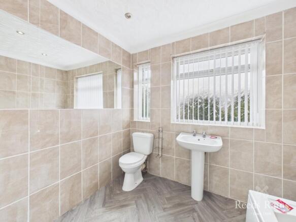 3 bed Semi-Detached for sale Image 8
