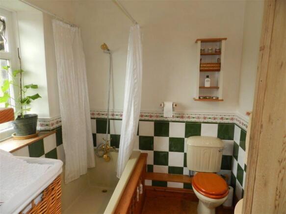 HOUSE BATHROOM