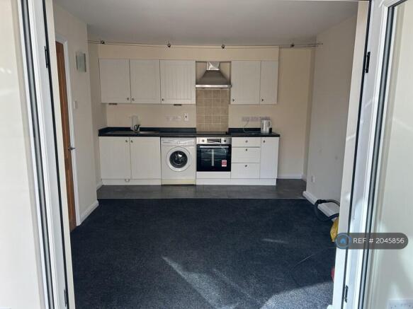 Kitchen / Living Area