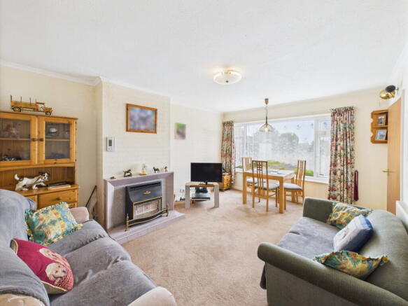 2 bed Detached Bungalow for sale Image 2