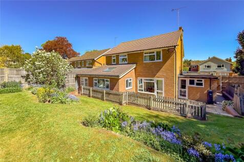 Aplins Close, Harpenden, Hertfordshire, AL5