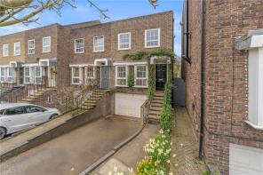 10, Shaftesbury Way, Twickenham TW2 5RP
