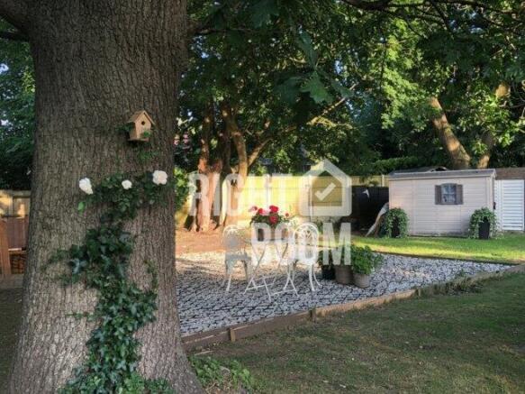 room-2-3-roslin-road-bh3-7ja-1049605