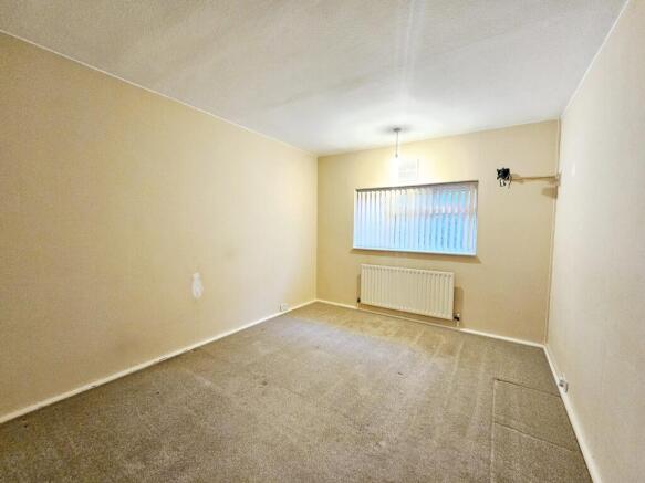3 bed Terraced for sale Image 6