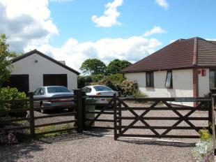 GARAGE & PARKING ARE