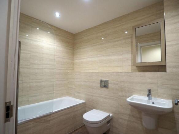 1 bed House Share to rent Image 7