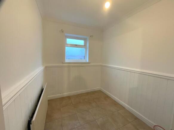 3 bed Terraced to rent Image 8