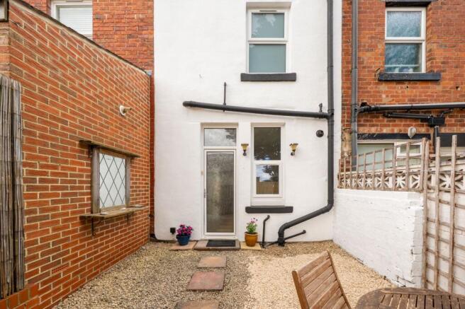 2 bed Terraced for sale Image 7