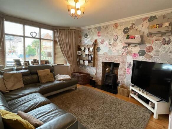 Sitting Room..jpg