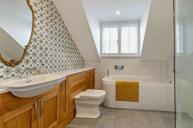 8587691-interior1...