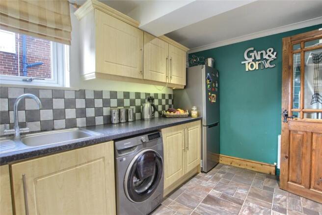3 bed Semi-Detached for sale Image 8