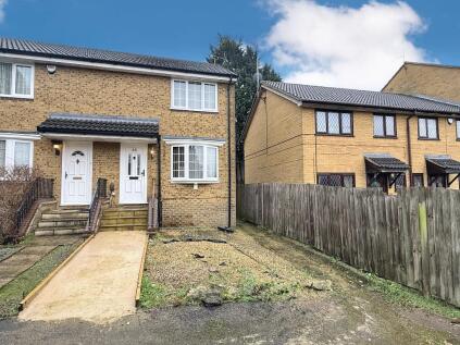 Whitwell Close, Barton Hills, Luton, Bedfordshire, LU3 4BS