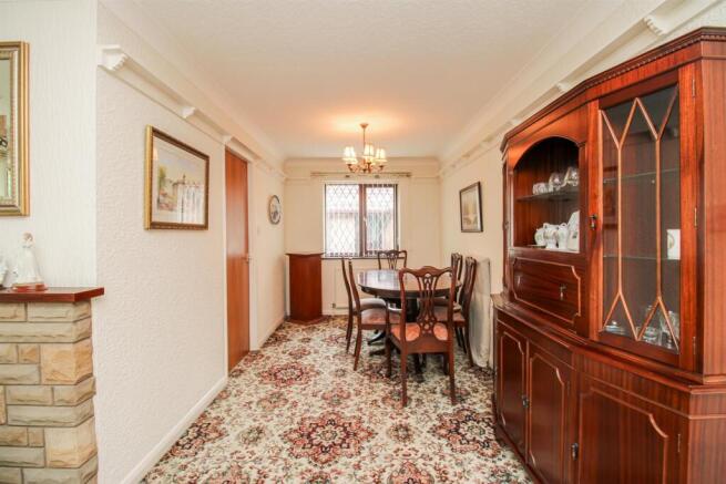 3 bed Detached Bungalow for sale Image 5