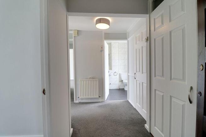 2 bed Apartment for sale Image 9