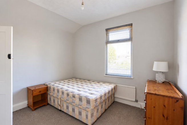 5 Double Room.png