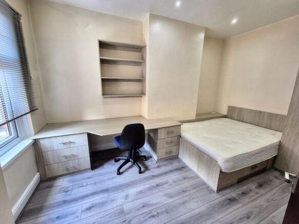 7 bed Terraced for sale Image 7