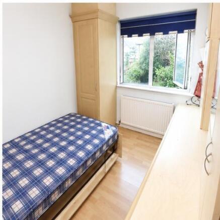room_white_walls_5.jpg