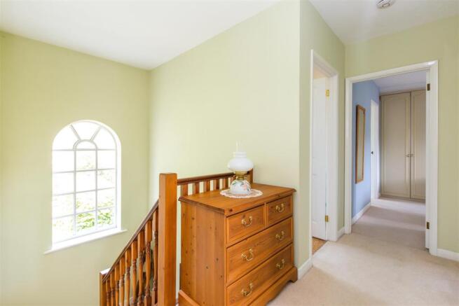 12 Winterbourne Mews-26.jpg