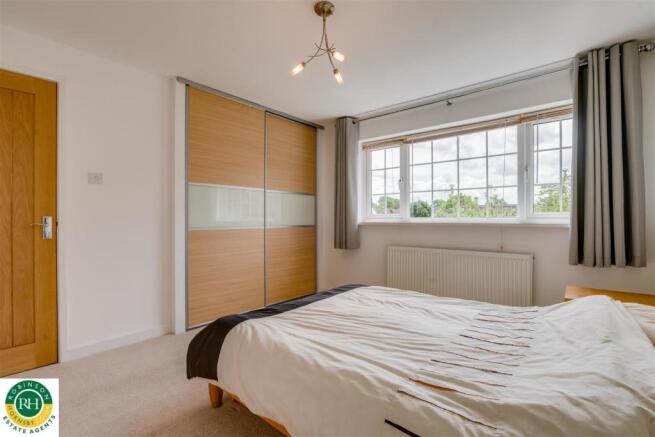 Bedroom 2-2.jpg