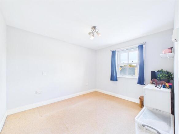 5 bed Terraced for sale Image 11