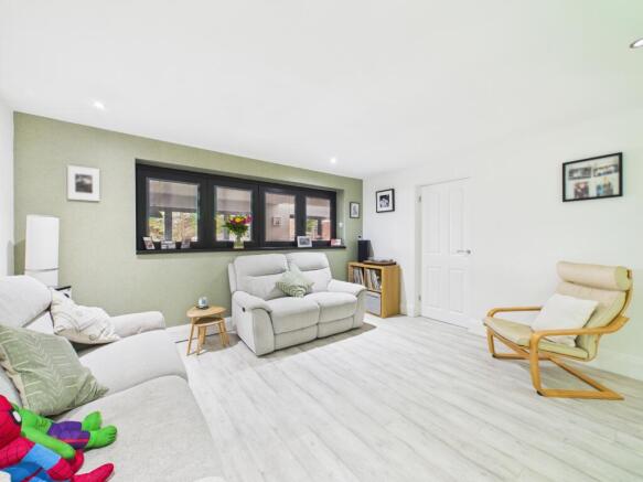 Birchover Way, Allestree photo 4