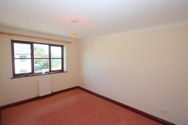 18 Sycamore Gardens Bedroom 1