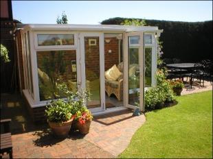 SUMMER HOUSE