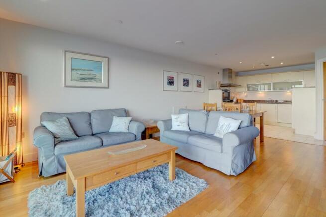 Living Room ii.jpg