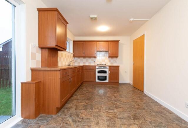 Kitchen/ Dining Area