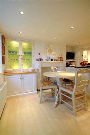 Kitchen/Breakfast