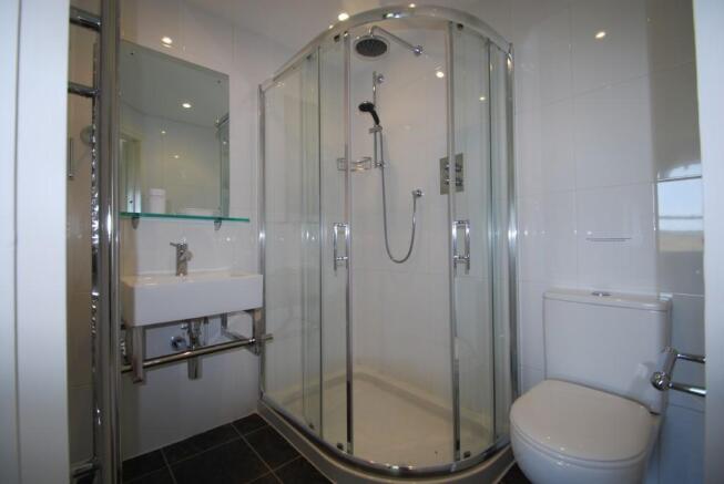 Master En-suite