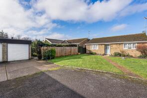 26, Alderman Close, Welham Green, Hatfield AL9 7DS