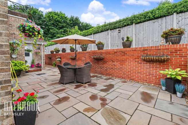 4 bed Detached Bungalow for sale Image 5