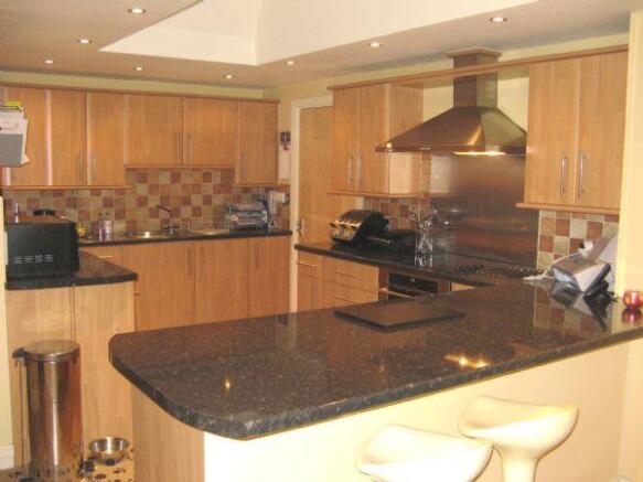 Fitted Kitchen