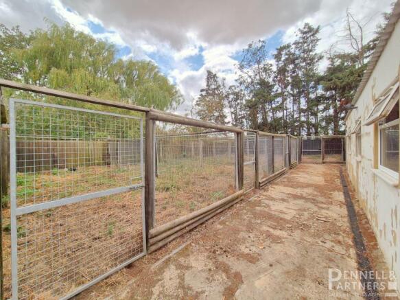 PADDOCKS