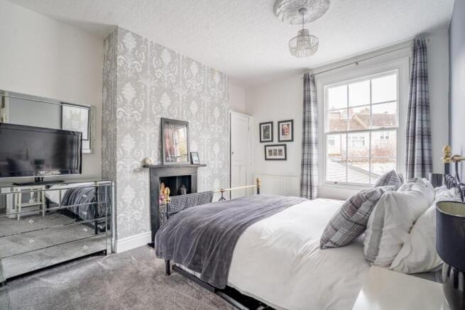 4 bed Terraced for sale Image 9