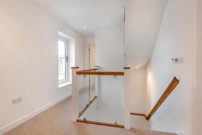 8524038-interior14.jpg