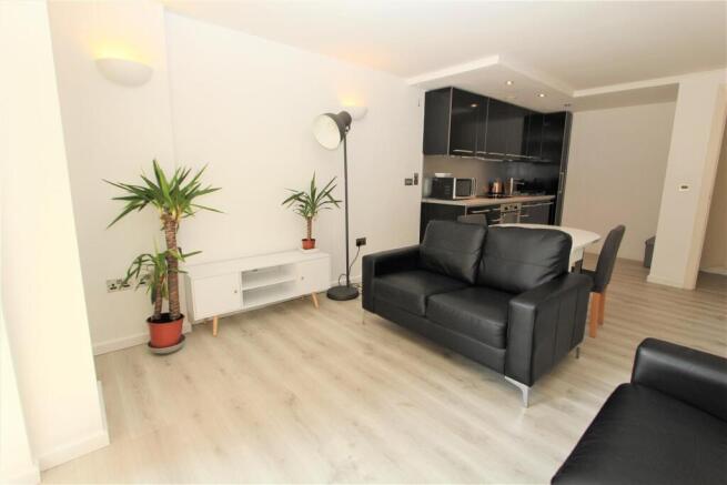 Living room 3.jpg