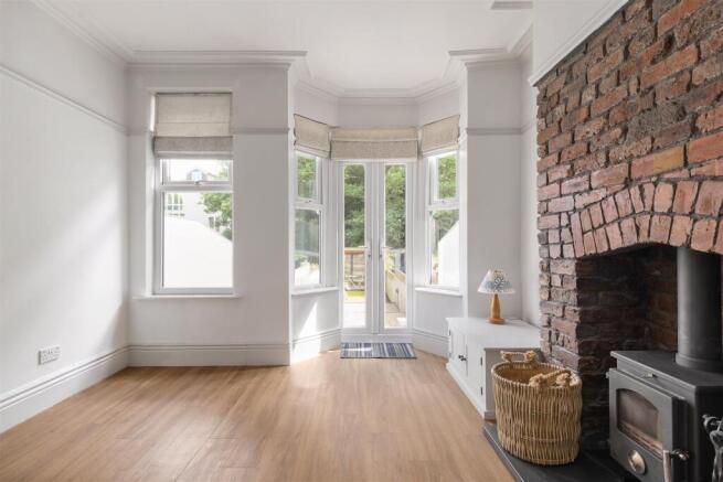 3 bed Terraced for sale Image 10