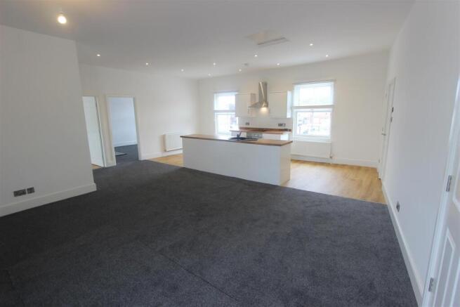 Lounge/Dining/Kitchen