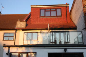 13b, Woodfield Road, Leigh-on-sea SS9 1EL