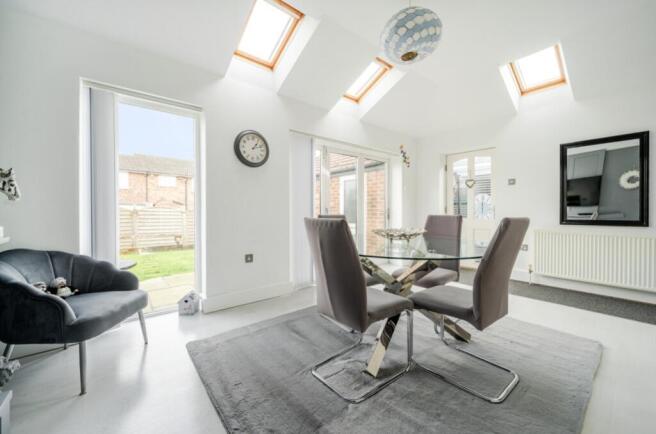 EweMove Harrogate Living Dining Room3