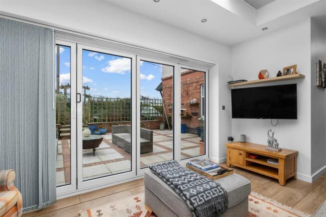 South View - living room.jpg