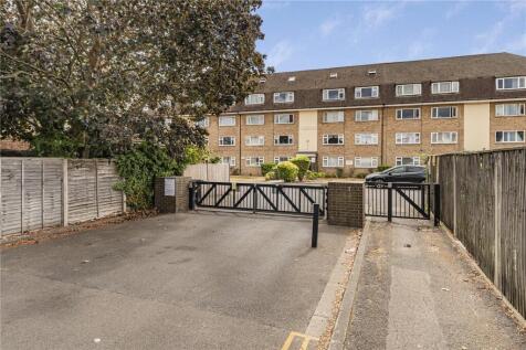Charter Court, Linden Grove, New Malden, KT3